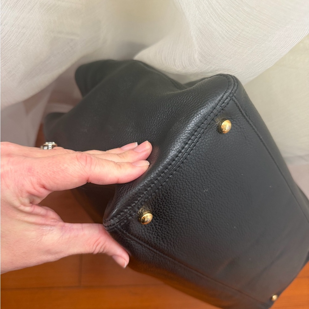 Chanel cerf tote with 24K gold hardware - Picture 11 of 13
